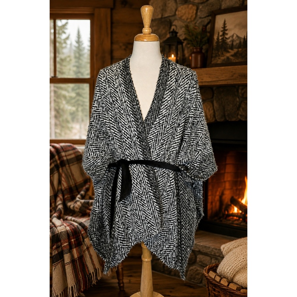 Steve Madden Womens Black White Herringbone Boucle Knit Belted Poncho Wrap OSFM